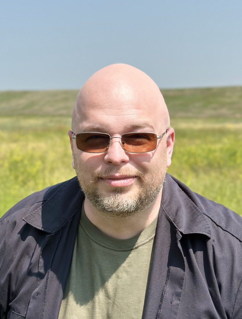 Erik Saulness Headshot